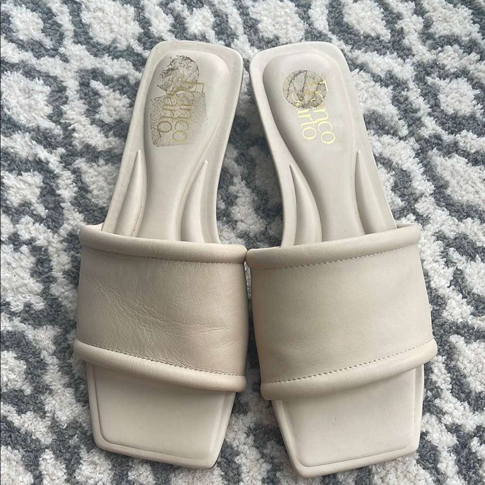 Franco Sarto Cream Minimalist Sandals with Cushioned Sole